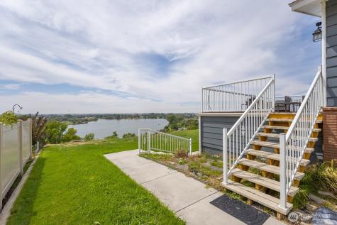 634 N Crestview Drive Moses Lake WA 98837