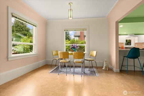 908 N 102nd Seattle WA 98133