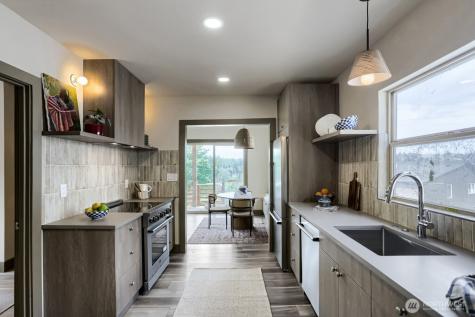 4582 22nd Avenue SW Seattle WA 98106