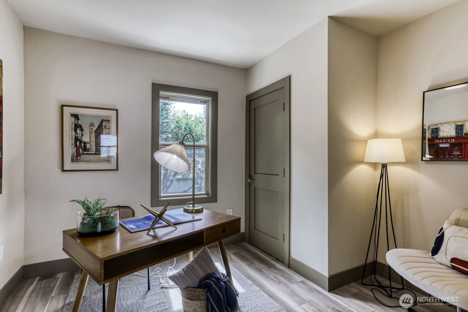 4582 22nd Avenue SW Seattle WA 98106