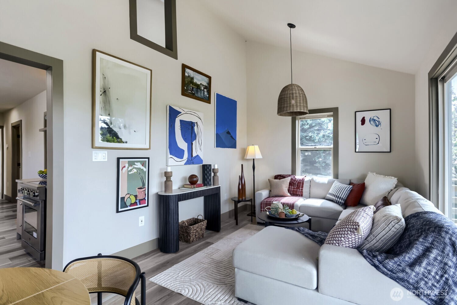 4582 22nd Avenue SW Seattle WA 98106