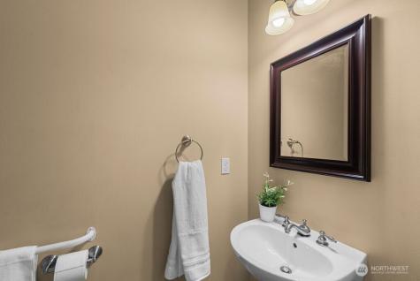 2015 Woodridge Street Wenatchee WA 98801