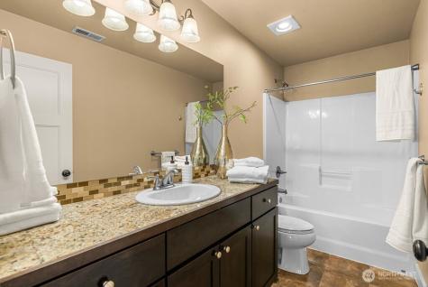 2015 Woodridge Street Wenatchee WA 98801