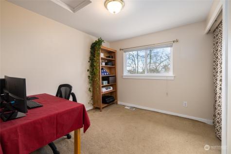 1119 Maddox Creek Lane Mount Vernon WA 98274