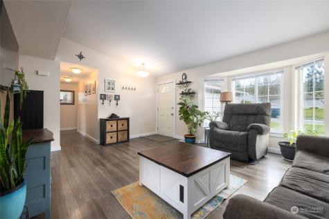 1119 Maddox Creek Lane Mount Vernon WA 98274