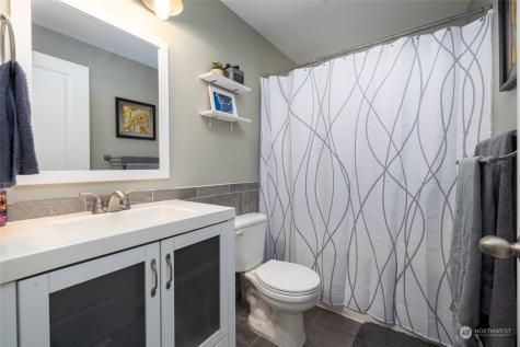 1119 Maddox Creek Lane Mount Vernon WA 98274