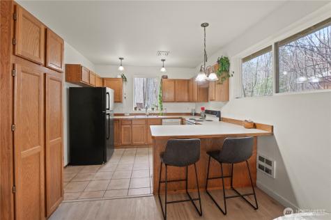 380 N Duckabush Drive E Hoodsport WA 98548