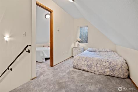 380 N Duckabush Drive E Hoodsport WA 98548