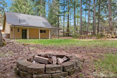 380 N Duckabush Drive E Hoodsport WA 98548