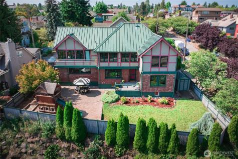 937 N 71st Street Seattle WA 98103