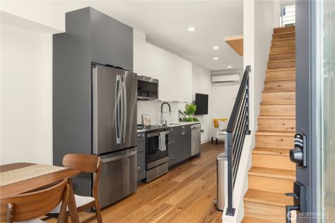 4515 Sunnyside Avenue N Seattle WA 98103