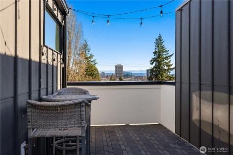 4515 Sunnyside Avenue N Seattle WA 98103