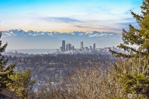 5001 136th Place SE Bellevue WA 98006