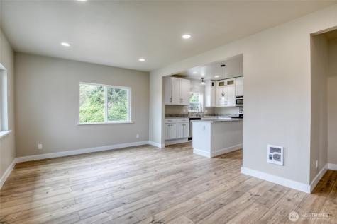 2711 Queets Avenue Hoquiam WA 98550