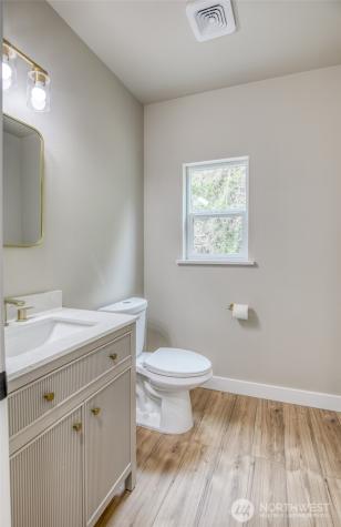 2711 Queets Avenue Hoquiam WA 98550