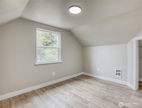 2711 Queets Avenue Hoquiam WA 98550