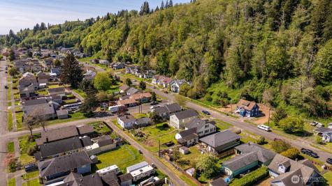 2711 Queets Avenue Hoquiam WA 98550