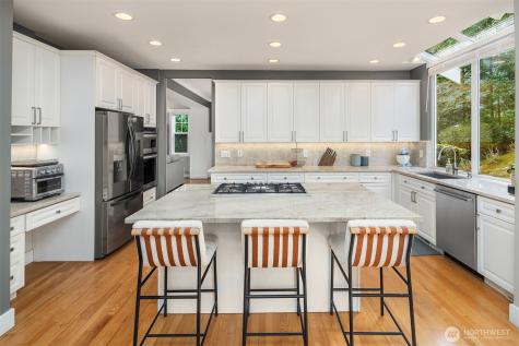 6591 156th Avenue SE Bellevue WA 98006