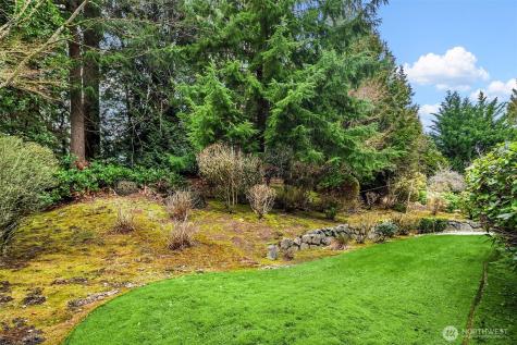 6591 156th Avenue SE Bellevue WA 98006