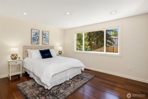 17703 NE 34th Street Redmond WA 98052