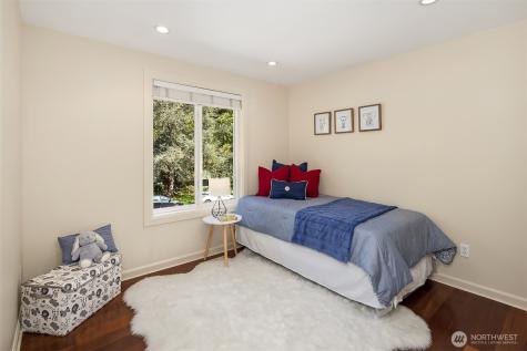 17703 NE 34th Street Redmond WA 98052