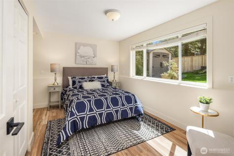 17703 NE 34th Street Redmond WA 98052