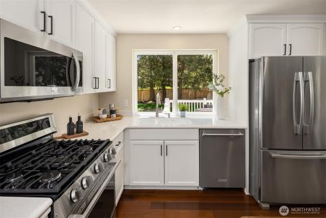 17703 NE 34th Street Redmond WA 98052