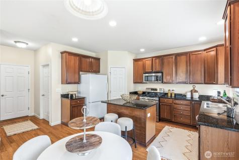 7927 NE 87th Place Marysville WA 98270