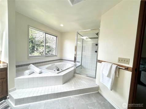 21523 129th Avenue SE Kent WA 98031