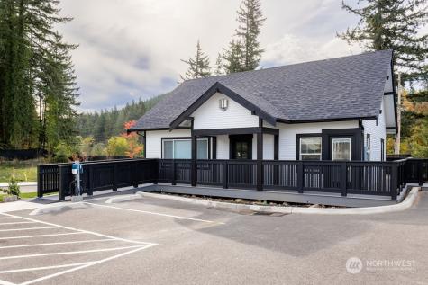 2125 Glacier Street Enumclaw WA 98022