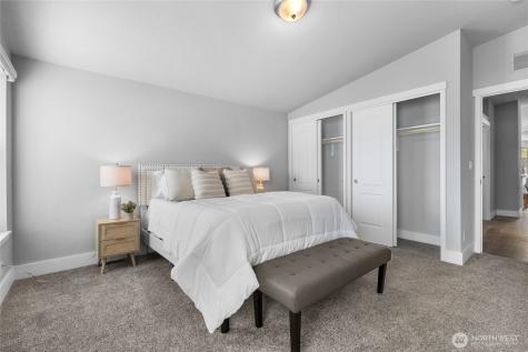 2125 Glacier Street Enumclaw WA 98022