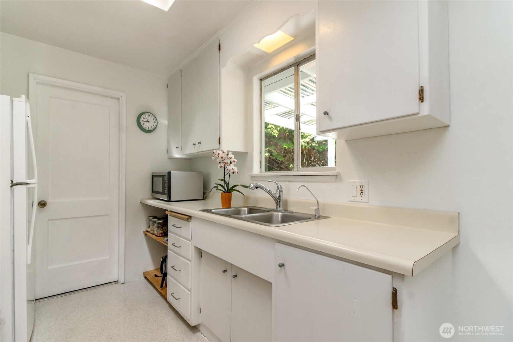 648 SW 107th Avenue Seattle WA 98146