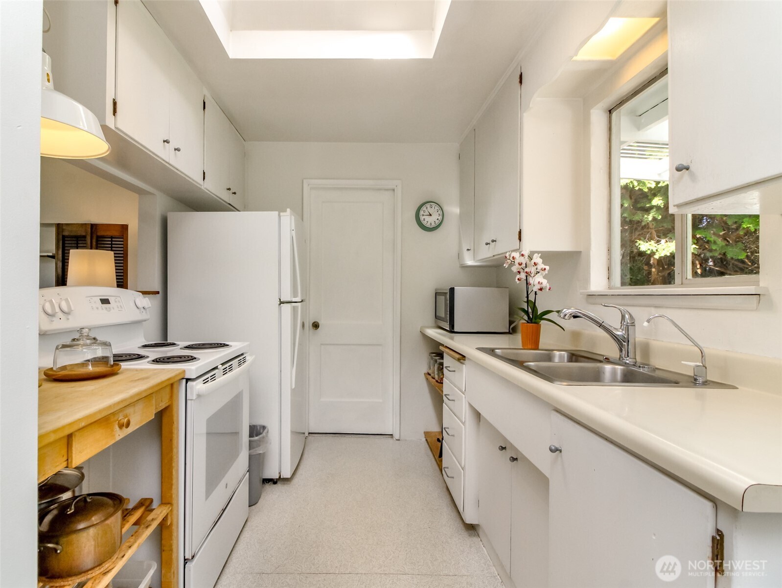 648 SW 107th Avenue Seattle WA 98146