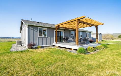 52 Kludt Road Brewster WA 98812