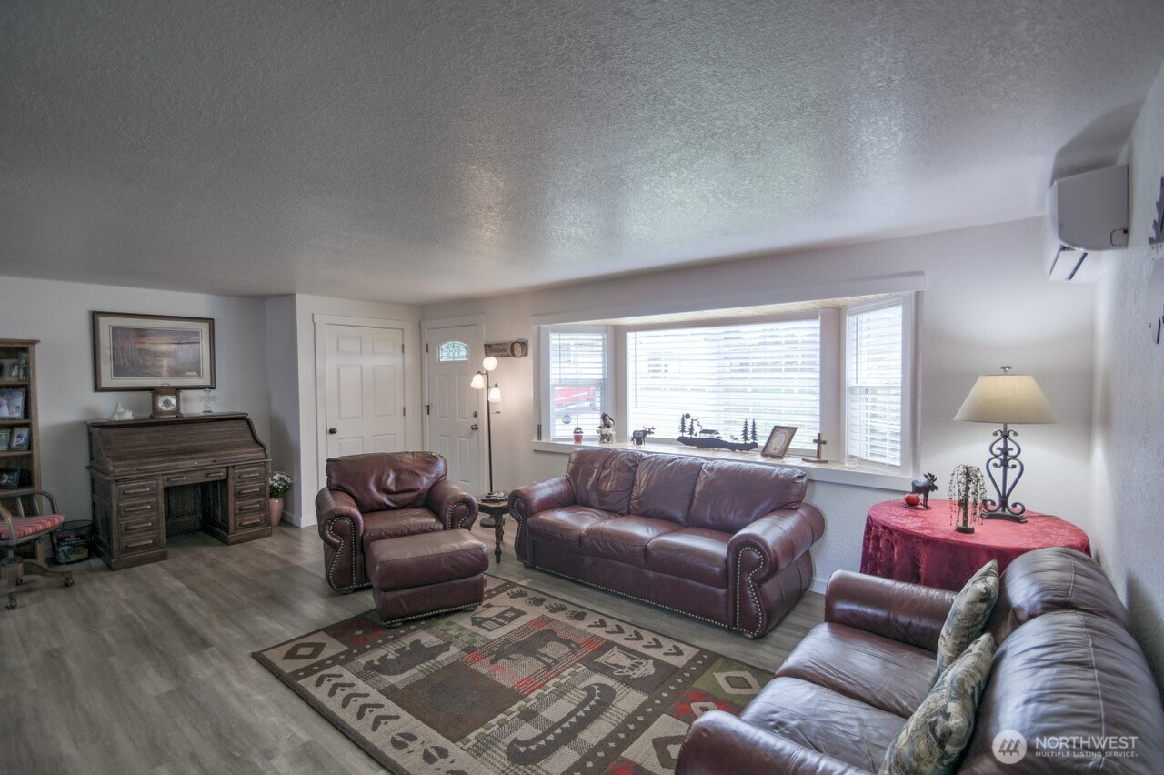 231 Maple Napavine WA 98565