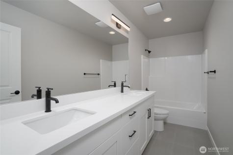 2447 SW Ridgeway Drive Oak Harbor WA 98277