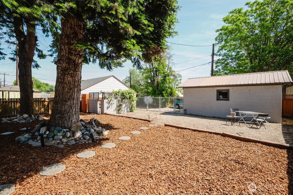 241 N Garfield Street Wenatchee WA 98801
