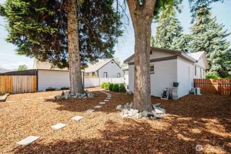 241 N Garfield Street Wenatchee WA 98801