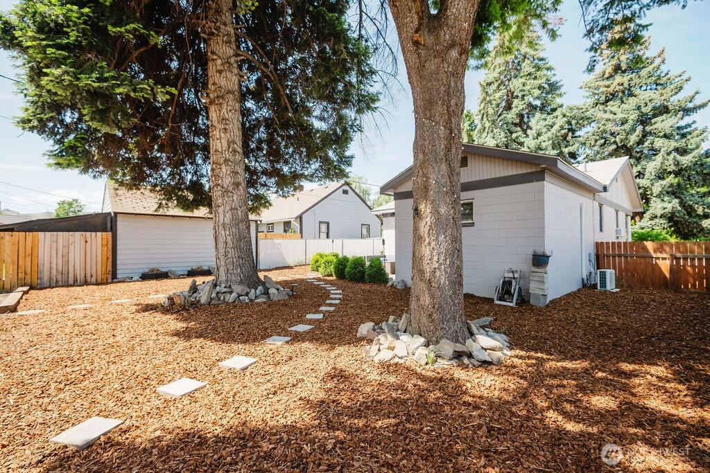 241 N Garfield Street Wenatchee WA 98801