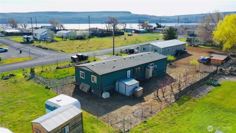 401 Boulder Avenue Roosevelt WA 99356