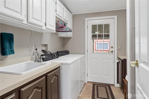 6680 NE Aquarius Lane Bremerton WA 98311