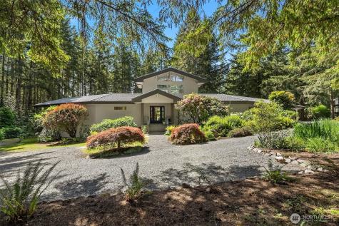 7575 NE New Brooklyn Road Bainbridge Island WA 98110