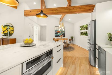 7575 NE New Brooklyn Road Bainbridge Island WA 98110