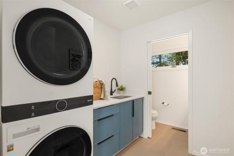 7575 NE New Brooklyn Road Bainbridge Island WA 98110