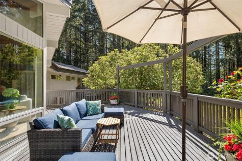 7575 NE New Brooklyn Road Bainbridge Island WA 98110