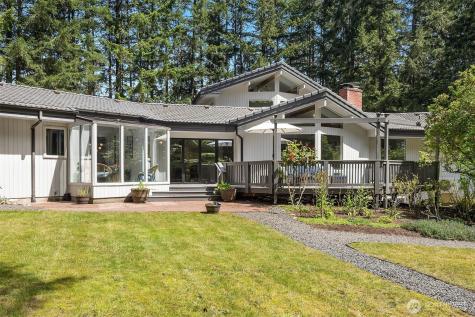 7575 NE New Brooklyn Road Bainbridge Island WA 98110