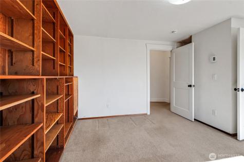 864 S Fife Street Tacoma WA 98405