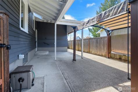 864 S Fife Street Tacoma WA 98405