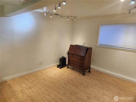 16114 SE Newport Way Bellevue WA 98006