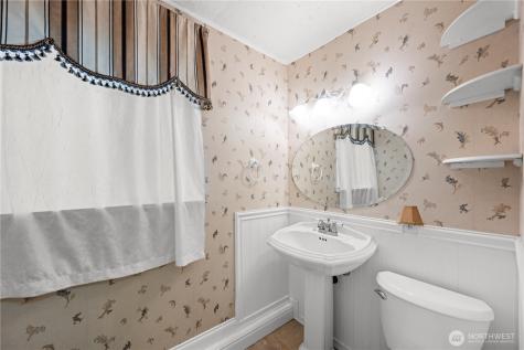 16114 SE Newport Way Bellevue WA 98006